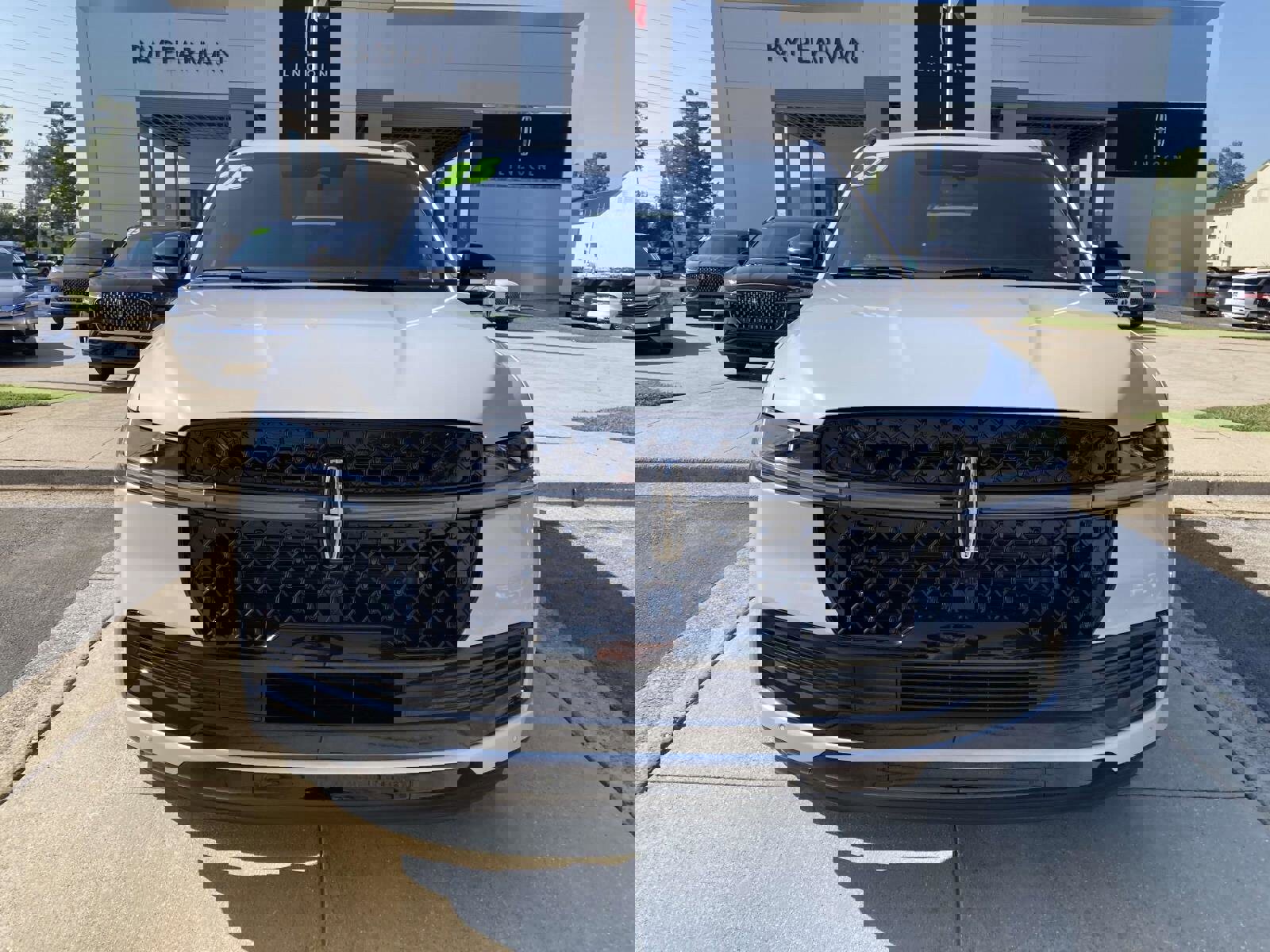 New 2025 Lincoln Navigator L Reserve w/ Jet Appearance Package image 12