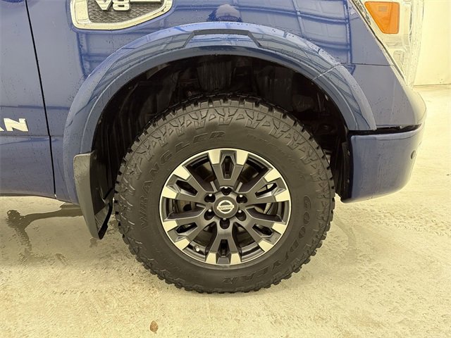 Used 2017 Nissan Titan PRO-4X image 14