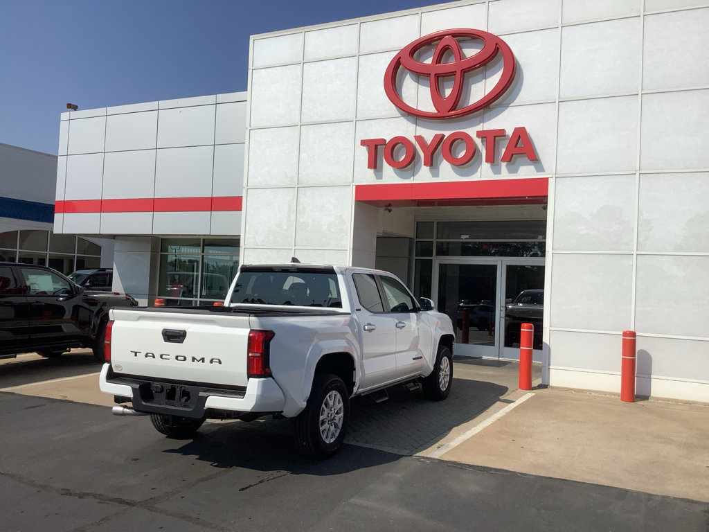 New 2025 Toyota Tacoma SR5 image 7