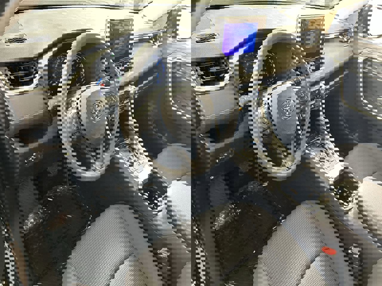 Used 2025 Toyota RAV4 LE image 11