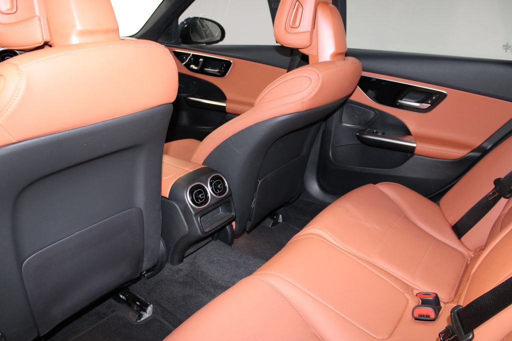 Used 2024 Mercedes-Benz C 300 Sedan image 24