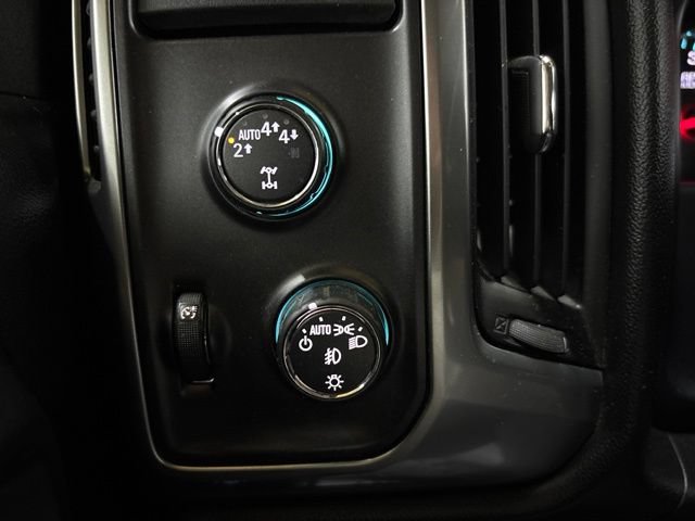 Used 2017 Chevrolet Silverado 1500 LT w/ All Star Edition AWD/4WD image 46