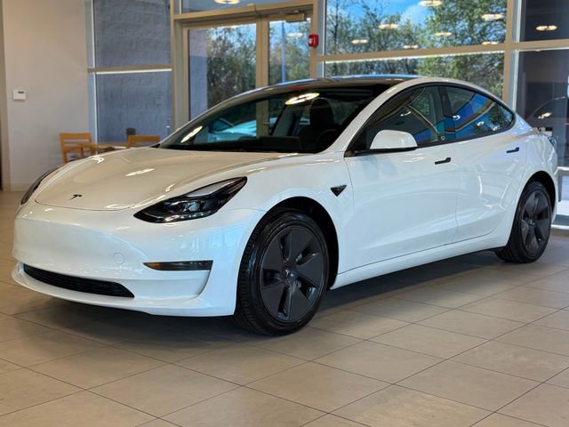 Used 2023 Tesla Model 3 Standard Range RWD image 4