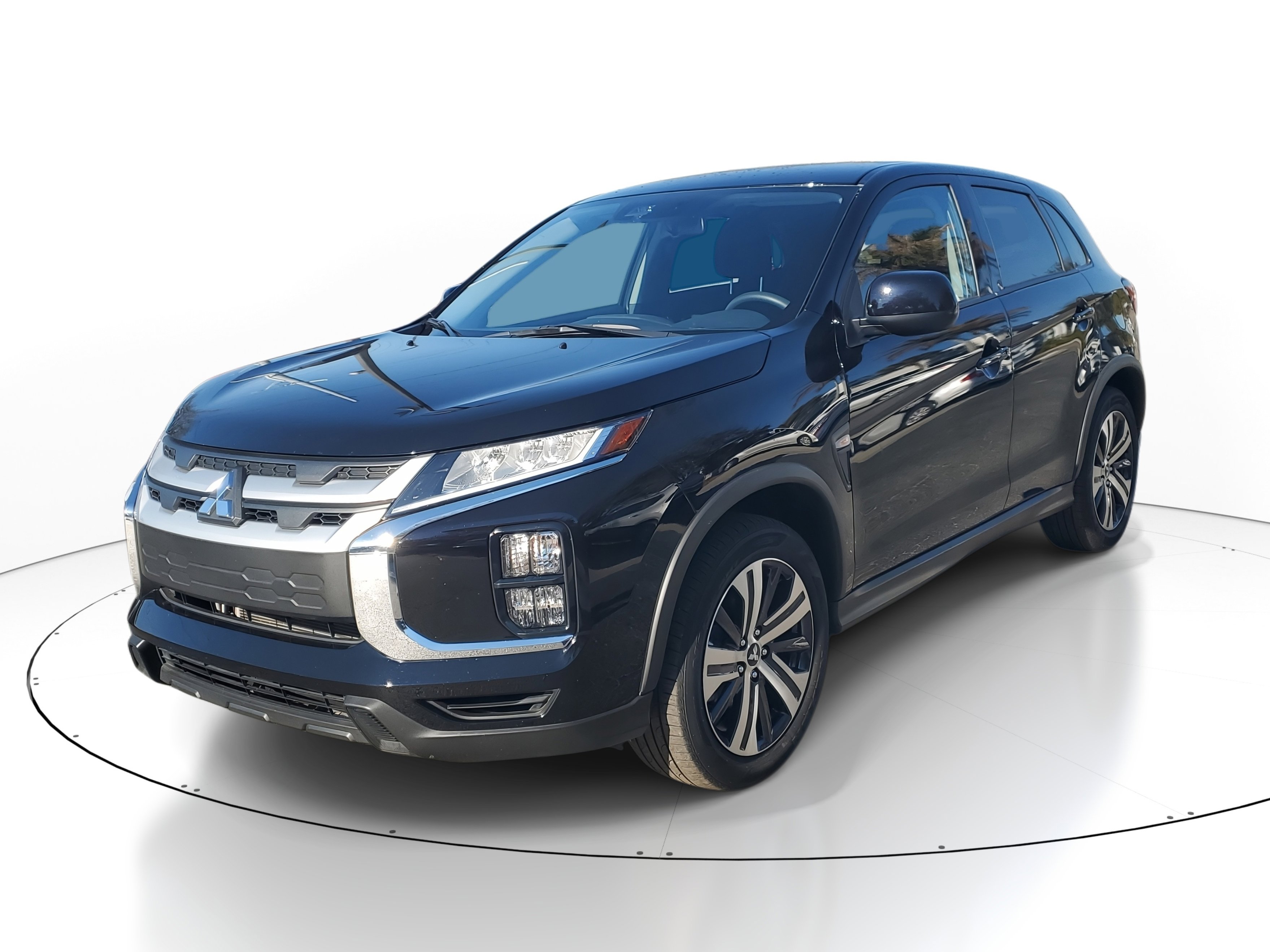 Used 2025 Mitsubishi Outlander Sport LE image 3