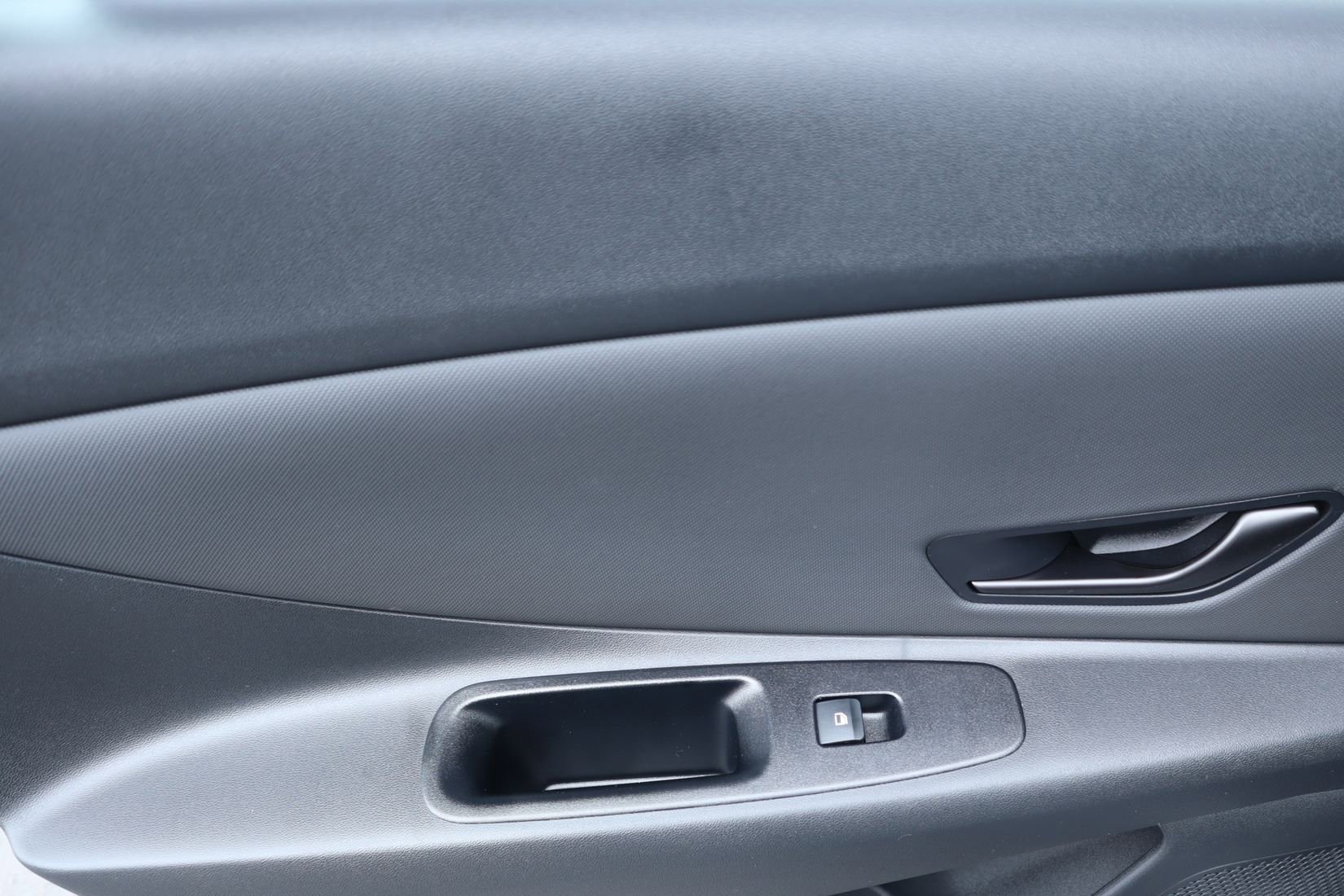 New 2026 Hyundai Elantra SEL Sport Premium FWD image 23