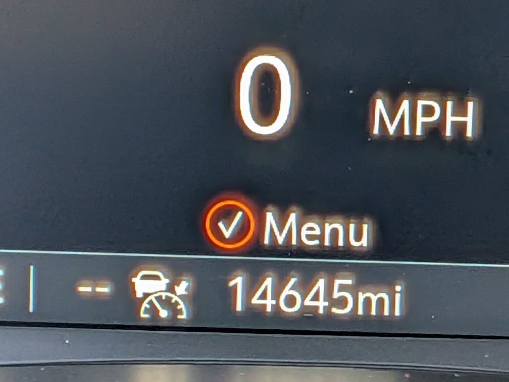 Used 2025 Chevrolet Blazer LT w/ Sound & Technology Package image 18