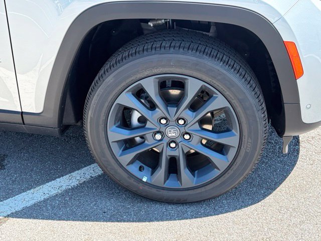 New 2026 Jeep Grand Cherokee Limited AWD/4WD image 11