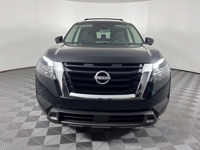 Used 2025 Nissan Pathfinder SV w/ SV Premium Package AWD/4WD image 5