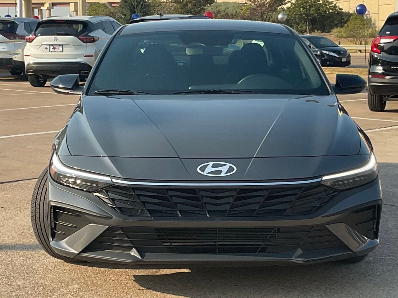 Used 2026 Hyundai Elantra SEL Sport FWD image 2