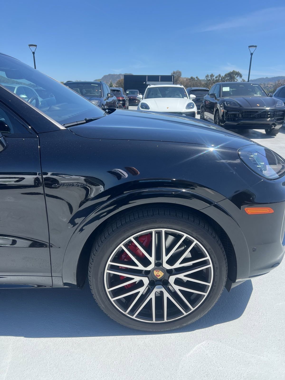 Used 2024 Porsche Cayenne Turbo image 32