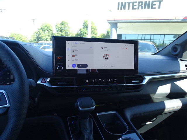 New 2026 Toyota Sienna Platinum AWD/4WD image 18