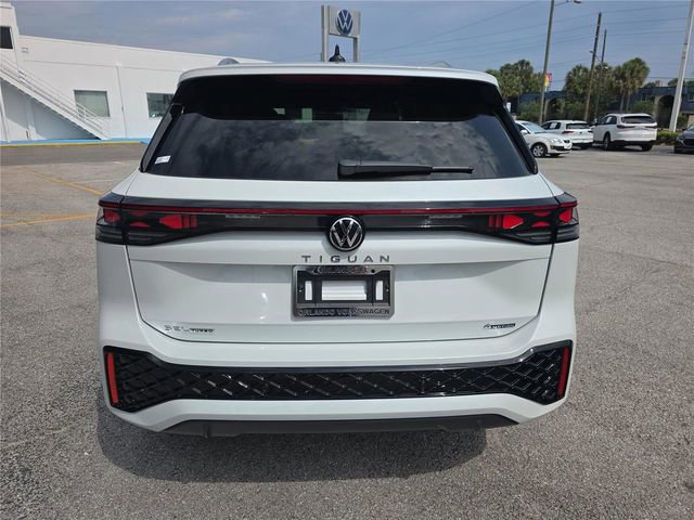 New 2026 Volkswagen Tiguan SEL R-Line AWD/4WD image 5