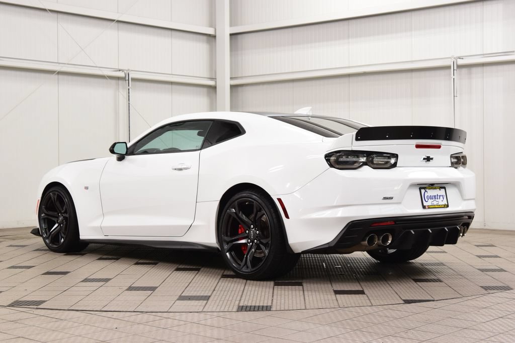 Used 2021 Chevrolet Camaro SS RWD image 6