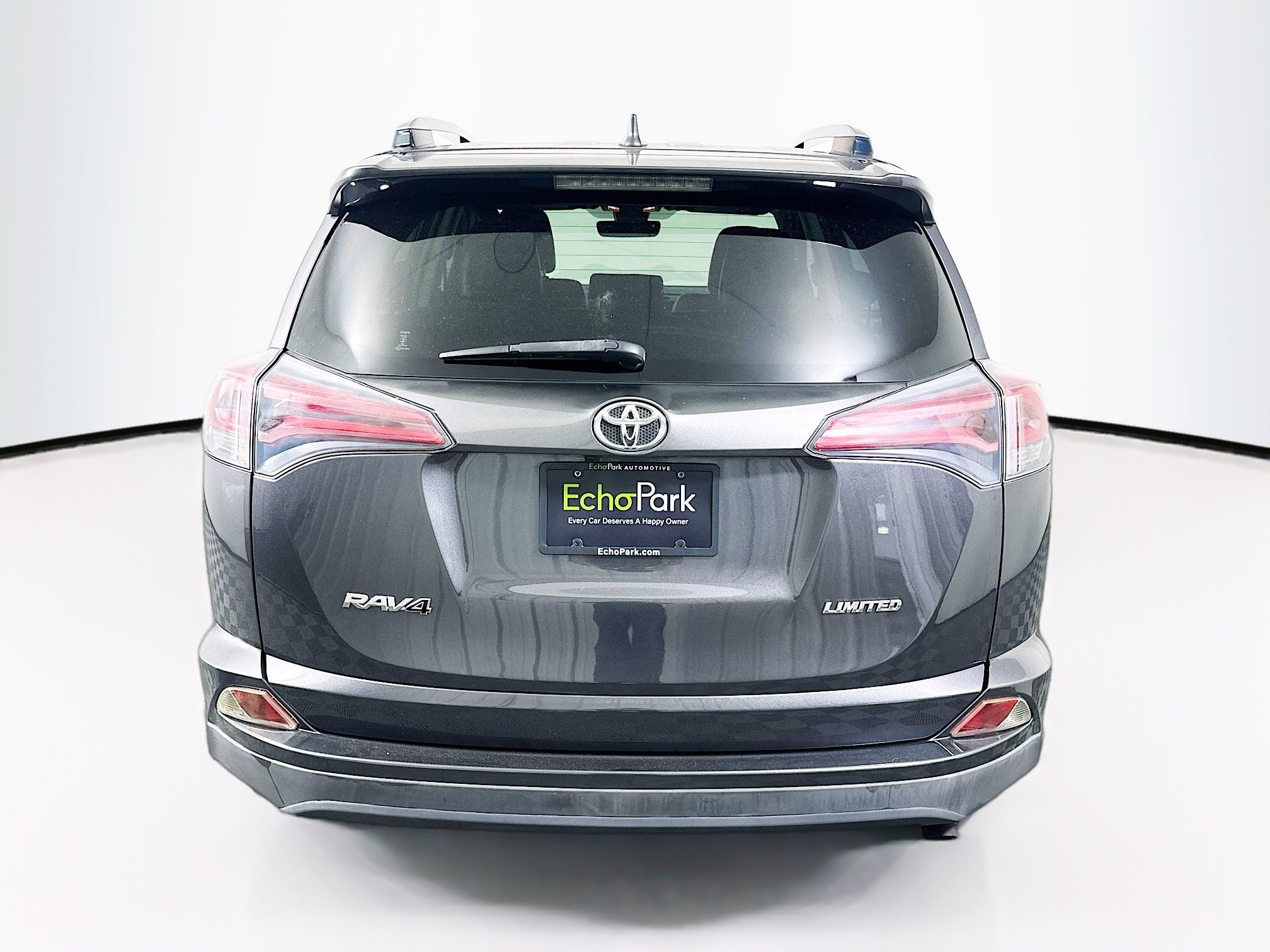 Used 2018 Toyota RAV4 Limited FWD image 7