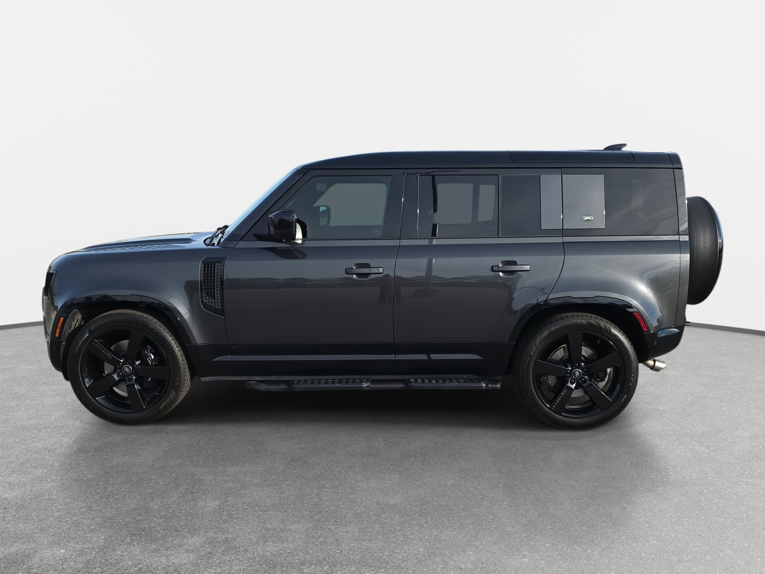 Used 2023 Land Rover Defender 110 V8 image 8