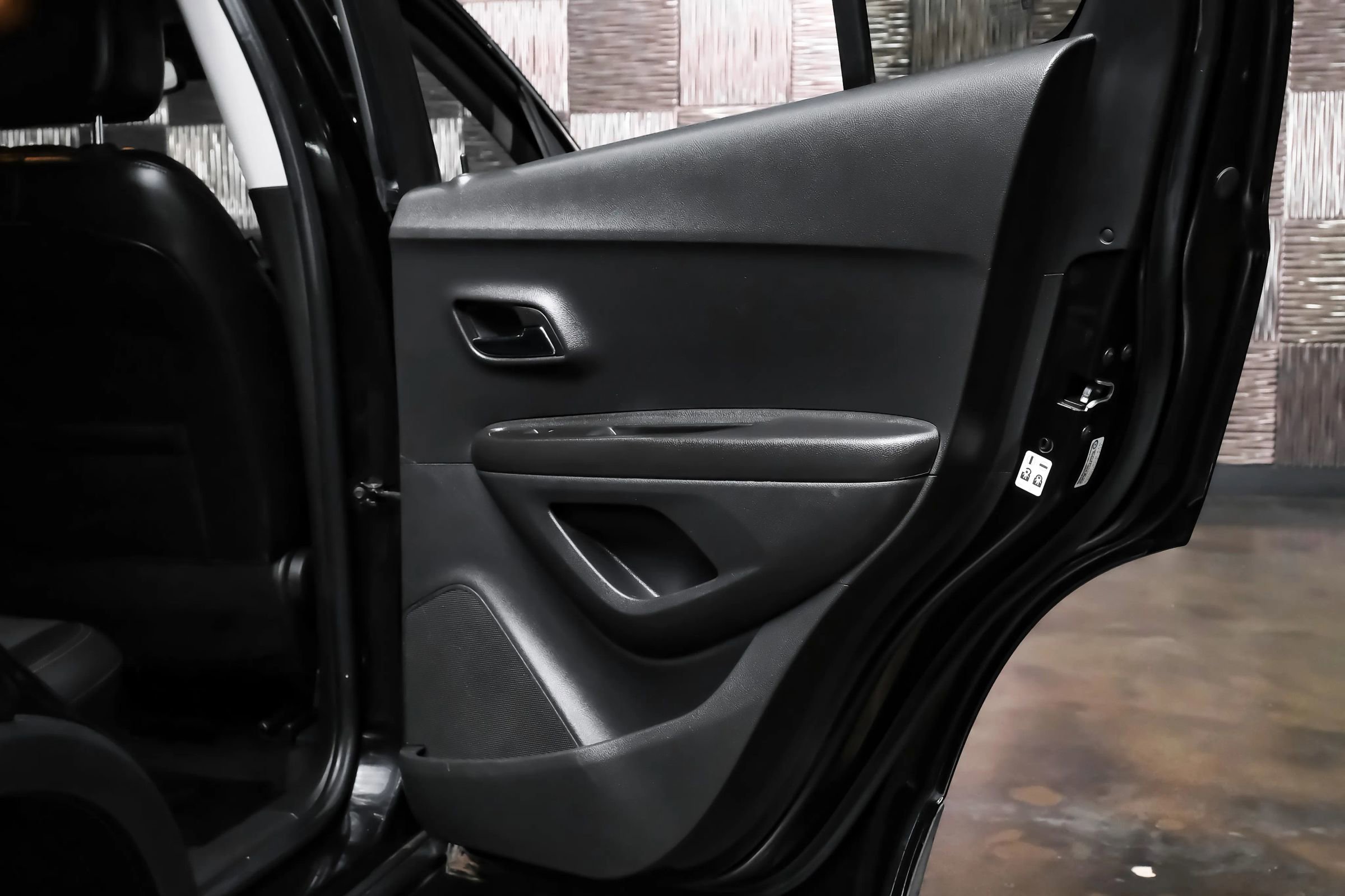 Used 2022 Chevrolet Trax LT w/ LT Convenience Package image 36