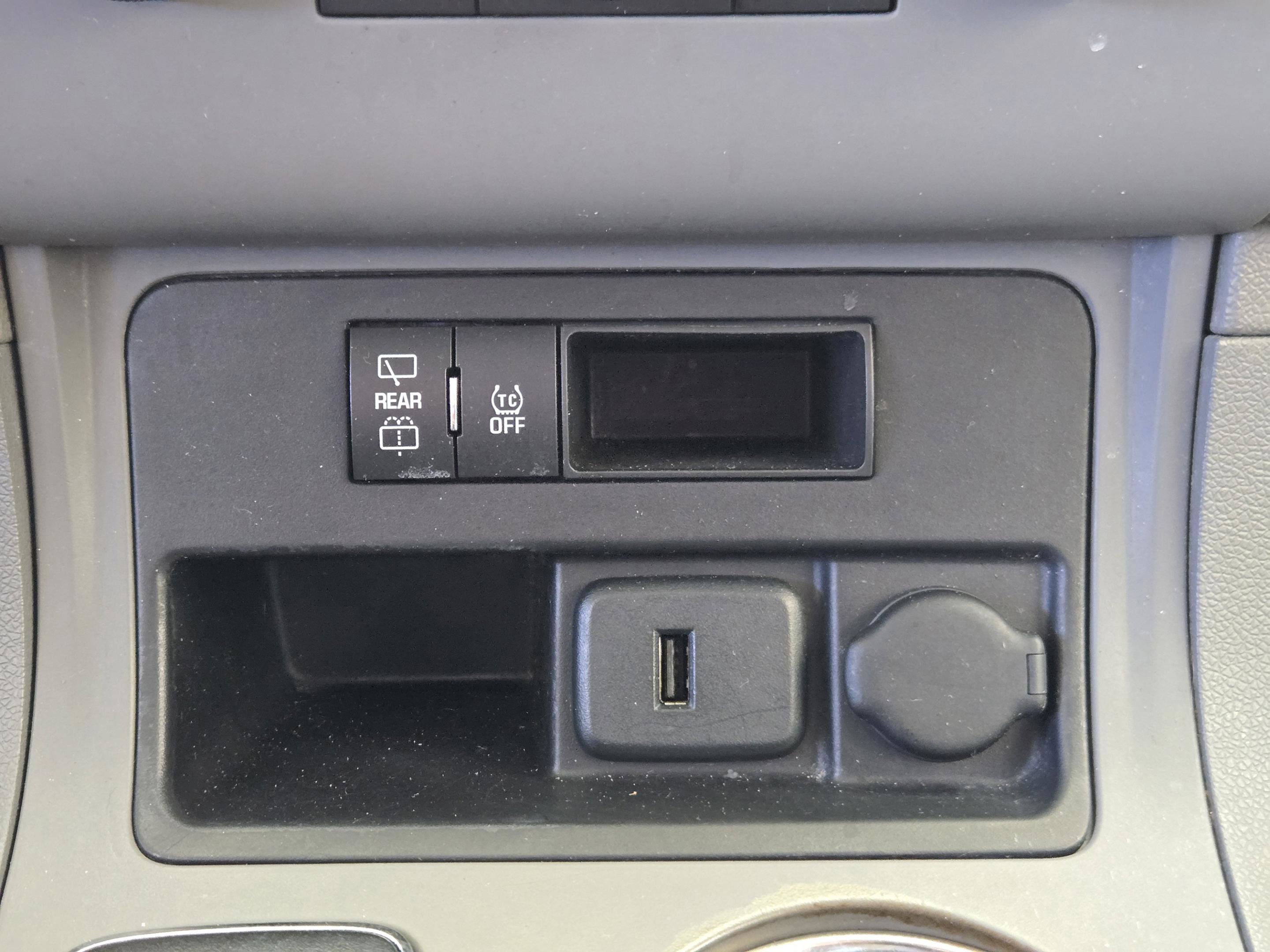 Used 2015 Chevrolet Traverse LS image 19