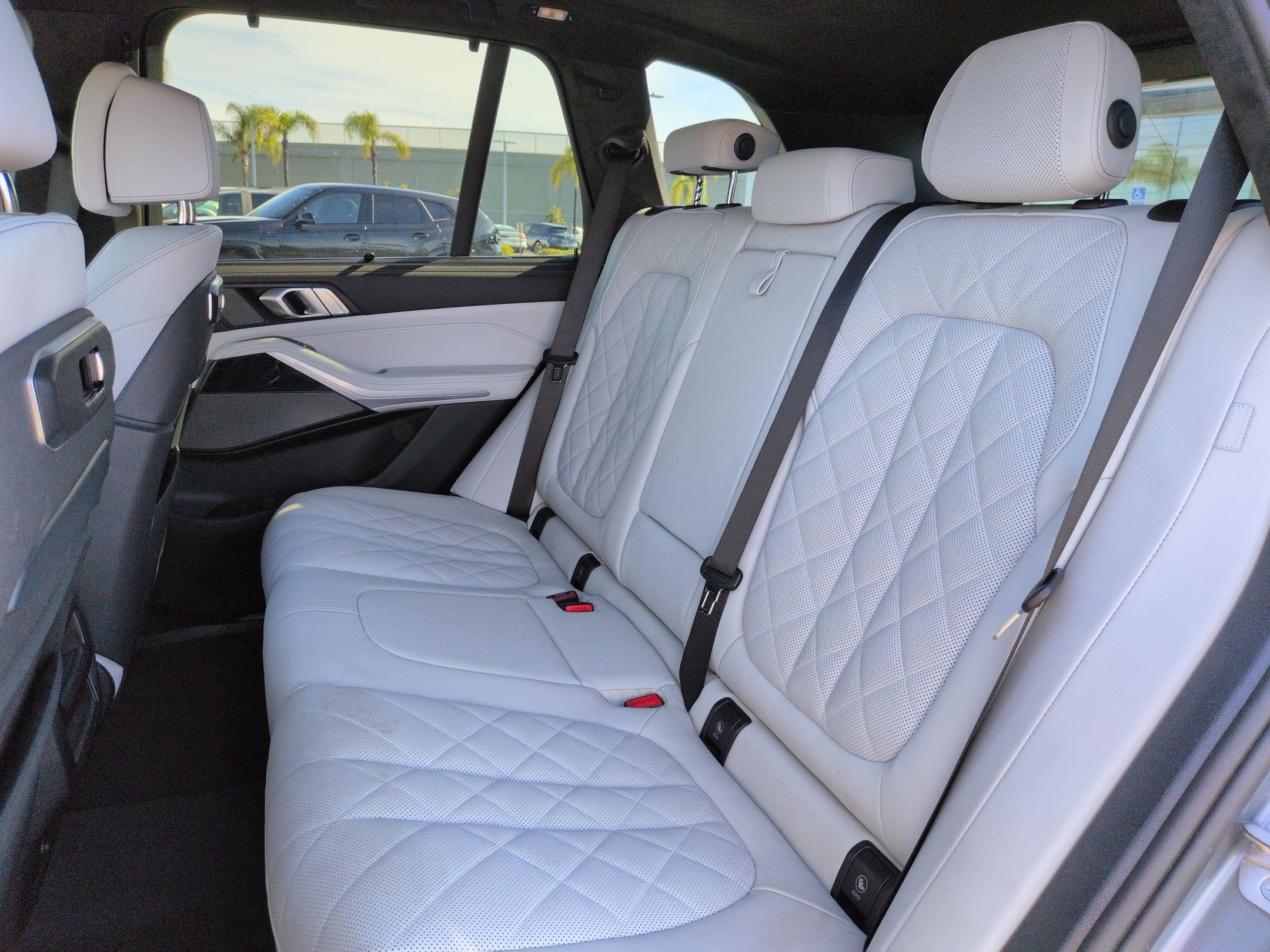 Certified 2024 BMW X5 xDrive50e w/ Executive Package image 30