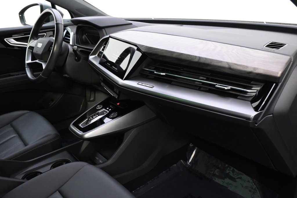 Used 2022 Audi Q4 e-tron Premium w/ Convenience Package image 15