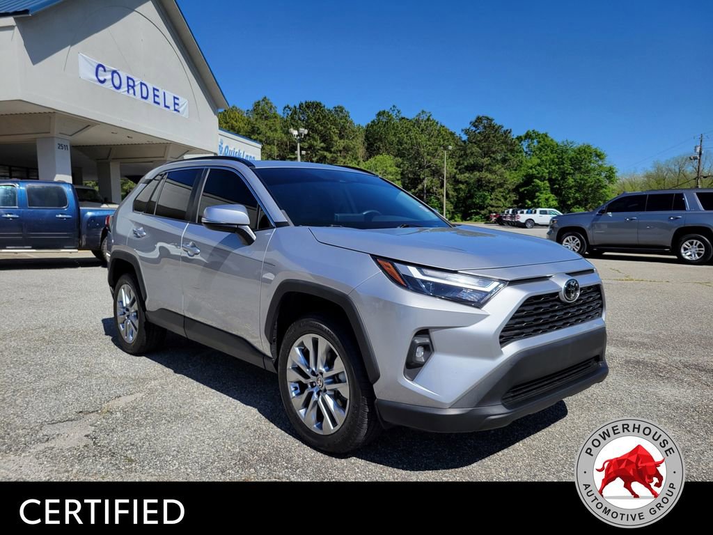 Used 2023 Toyota RAV4 XLE Premium FWD image 9