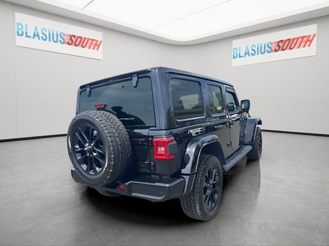 Used 2021 Jeep Wrangler Unlimited Sahara image 3