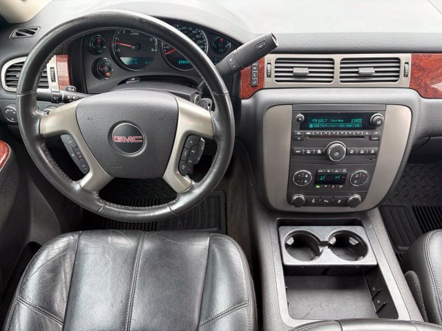Used 2012 GMC Sierra 1500 SLT w/ Chrome Essentials Package AWD/4WD image 3