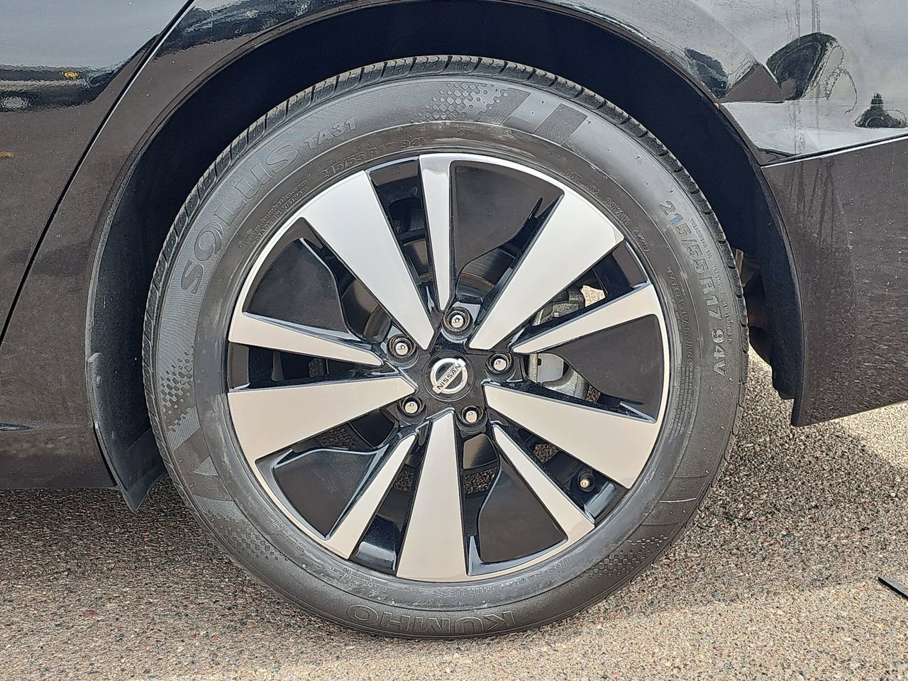 Certified 2022 Nissan Altima 2.5 SV w/ SV Premium Package FWD image 32