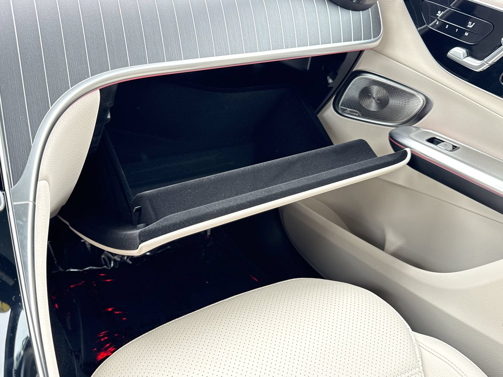 Certified 2025 Mercedes-Benz GLC 350e 4MATIC image 26