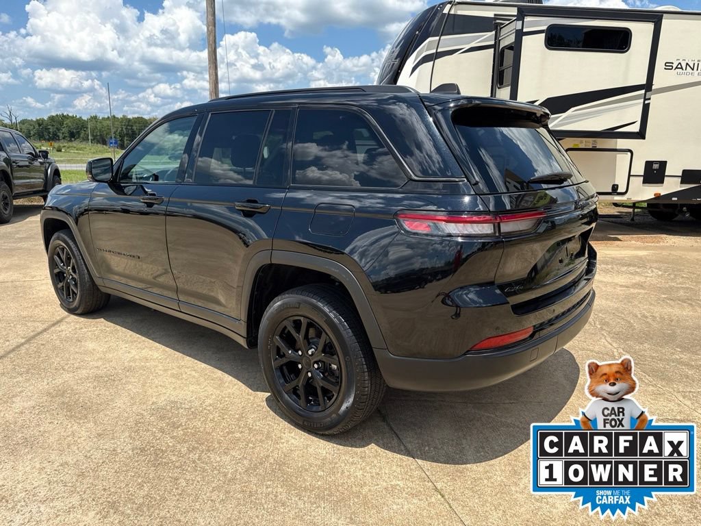 Certified 2024 Jeep Grand Cherokee Altitude AWD/4WD image 5