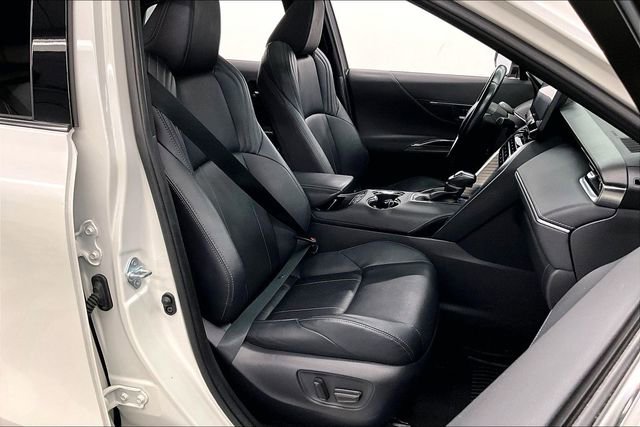 Used 2021 Toyota Venza Limited AWD/4WD image 8