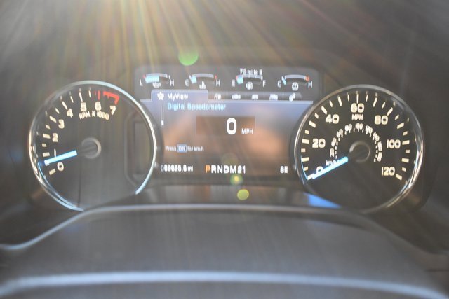 Used 2016 Ford F150 Platinum w/ Equipment Group 701A Luxury image 18