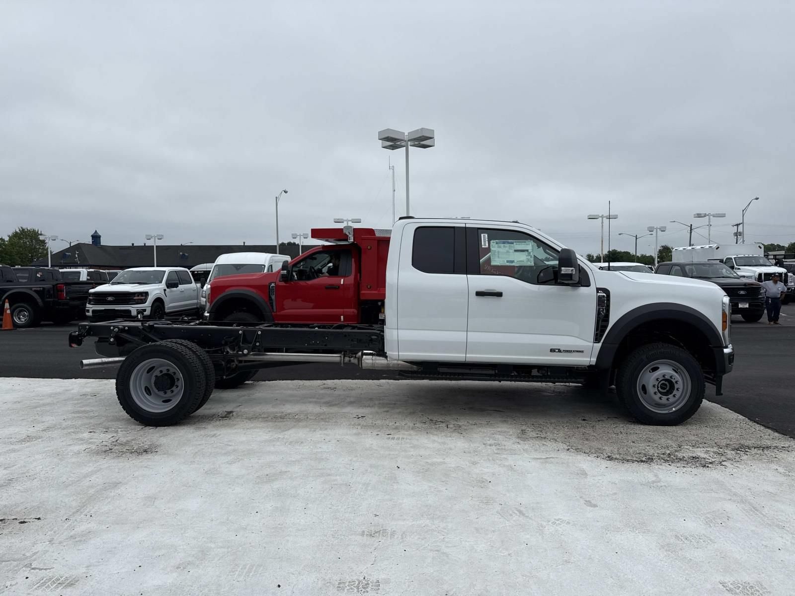 New 2026 Ford F550 4x4 Supercab Super Duty image 2
