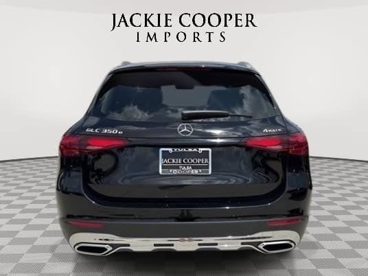 New 2025 Mercedes-Benz GLC 350e 4MATIC image 4