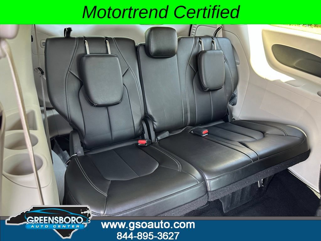 Used 2024 Chrysler Pacifica Touring-L FWD image 20