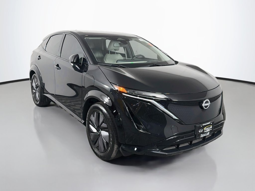 Used 2024 Nissan Ariya AWD image 2