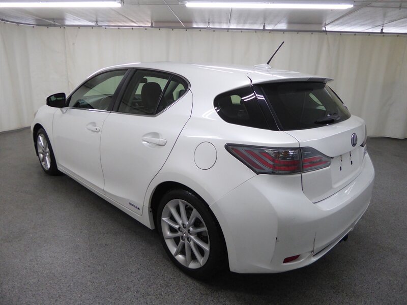 Used 2012 Lexus CT 200h Premium FWD image 5