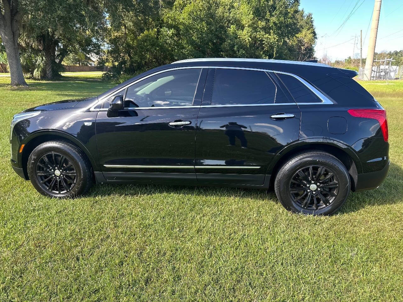 Used 2018 Cadillac XT5 Luxury w/ Driver Awareness Package image 8