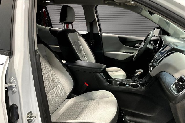 Used 2022 Chevrolet Equinox LS w/ LS Convenience Package FWD image 25