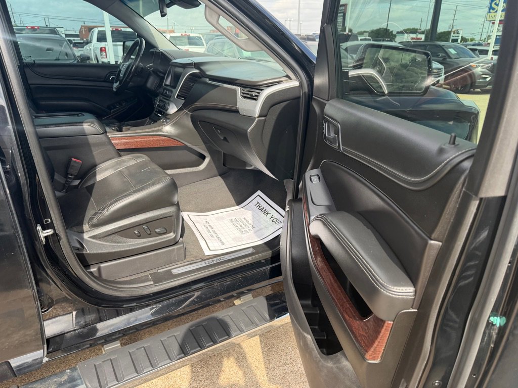 Used 2020 GMC Yukon SLT AWD/4WD image 12