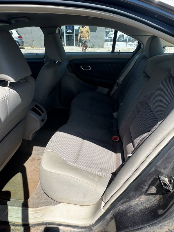 Used 2011 Ford Taurus SEL w/ 201A Rapid Spec Order Code FWD image 13