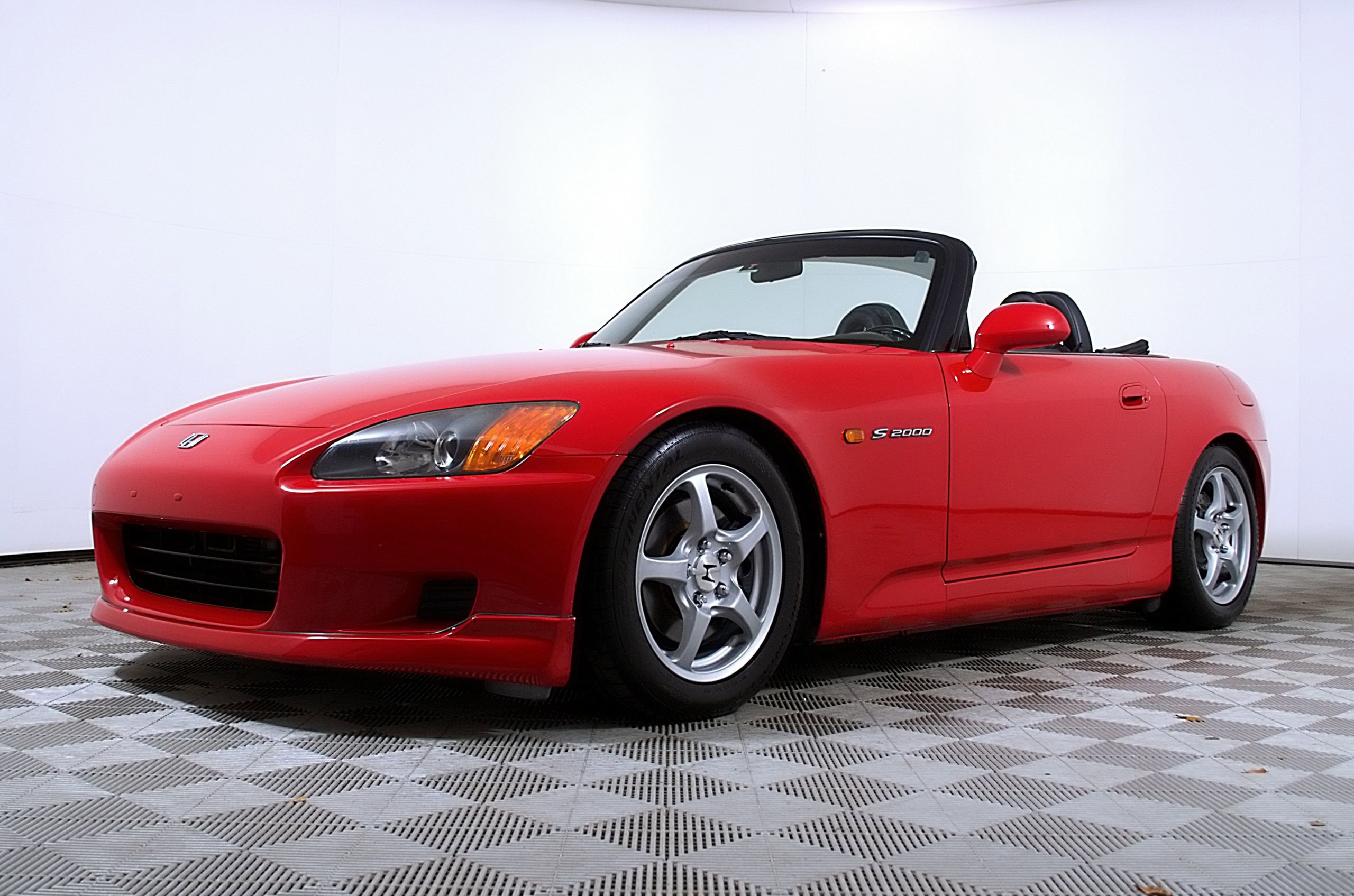Used 2000 Honda S2000 image 2