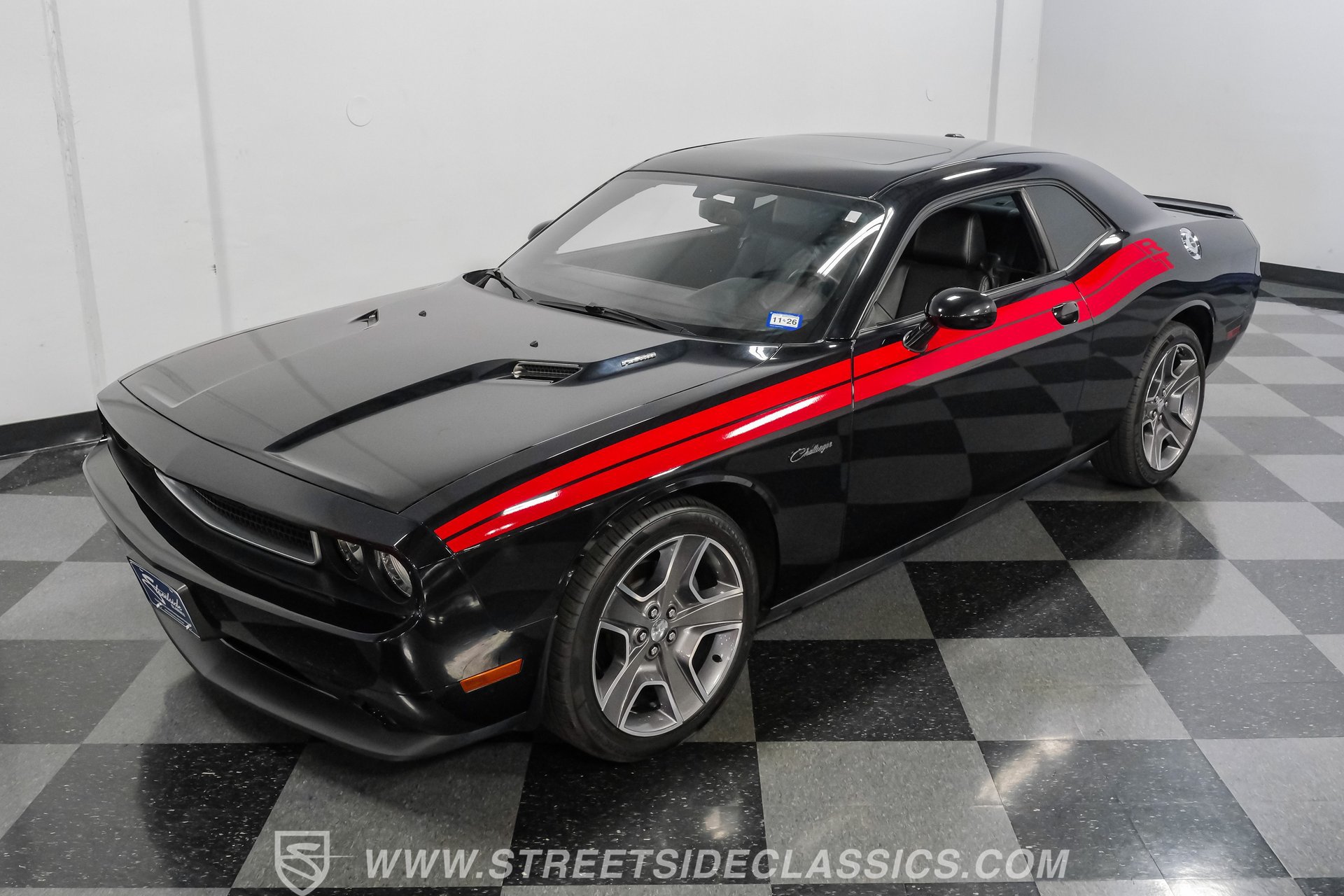 Used 2012 Dodge Challenger R/T RWD image 33