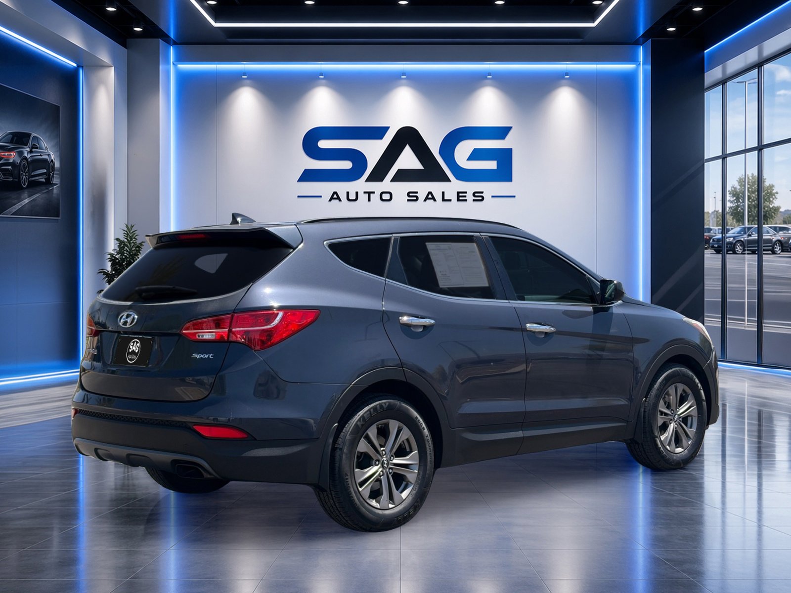 Used 2015 Hyundai Santa Fe Sport w/ Option Group 02 FWD image 4