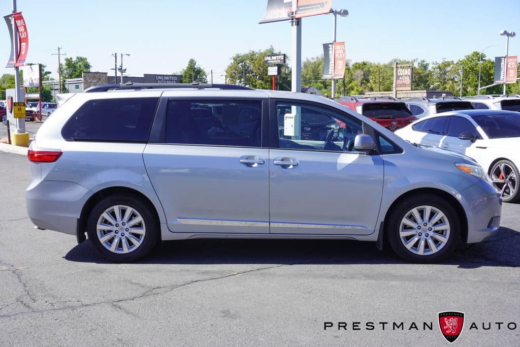 Used 2015 Toyota Sienna XLE w/ XLE Navigation Package AWD/4WD image 10