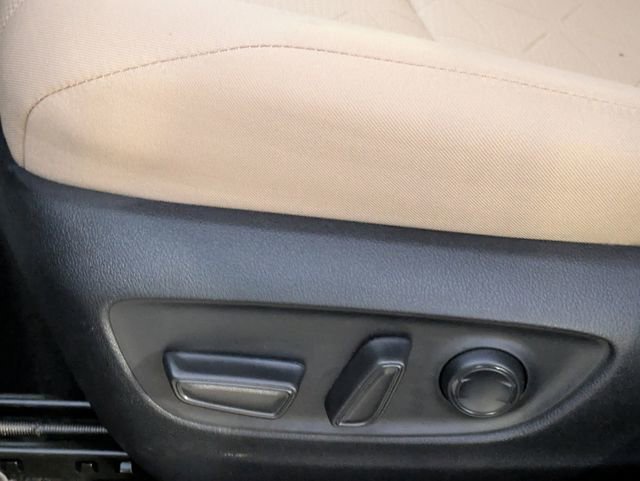 Used 2022 Toyota RAV4 XLE image 24