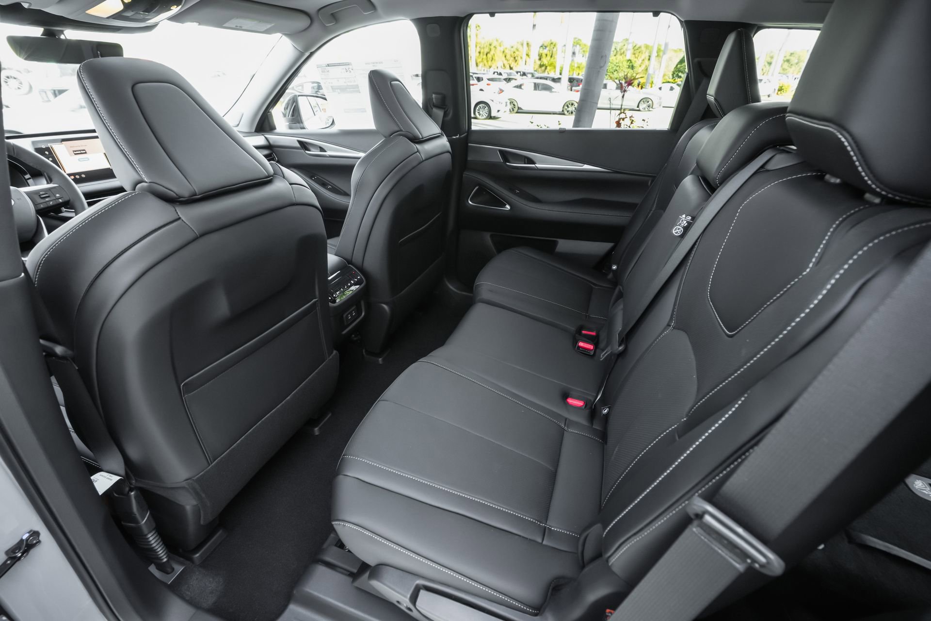 New 2026 INFINITI QX60 Luxe w/ Cargo Package image 26