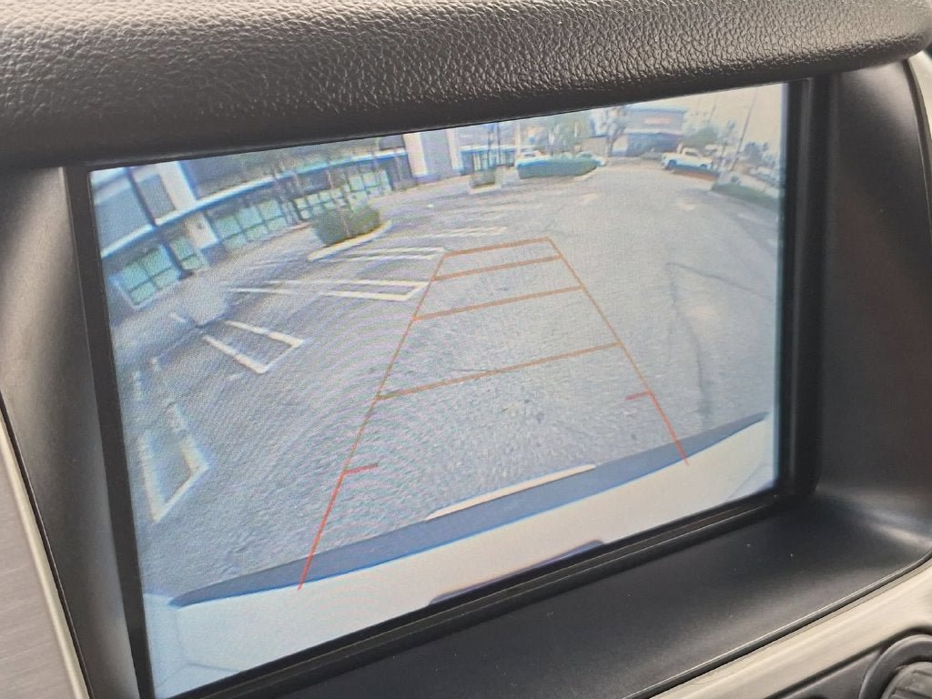 Used 2018 GMC Yukon SLE w/ HD Trailering Package AWD/4WD image 17