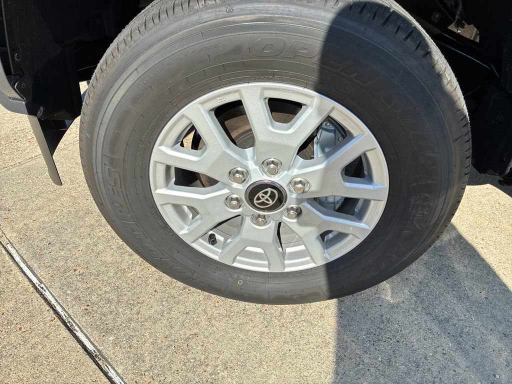 New 2026 Toyota Tacoma SR5 image 32