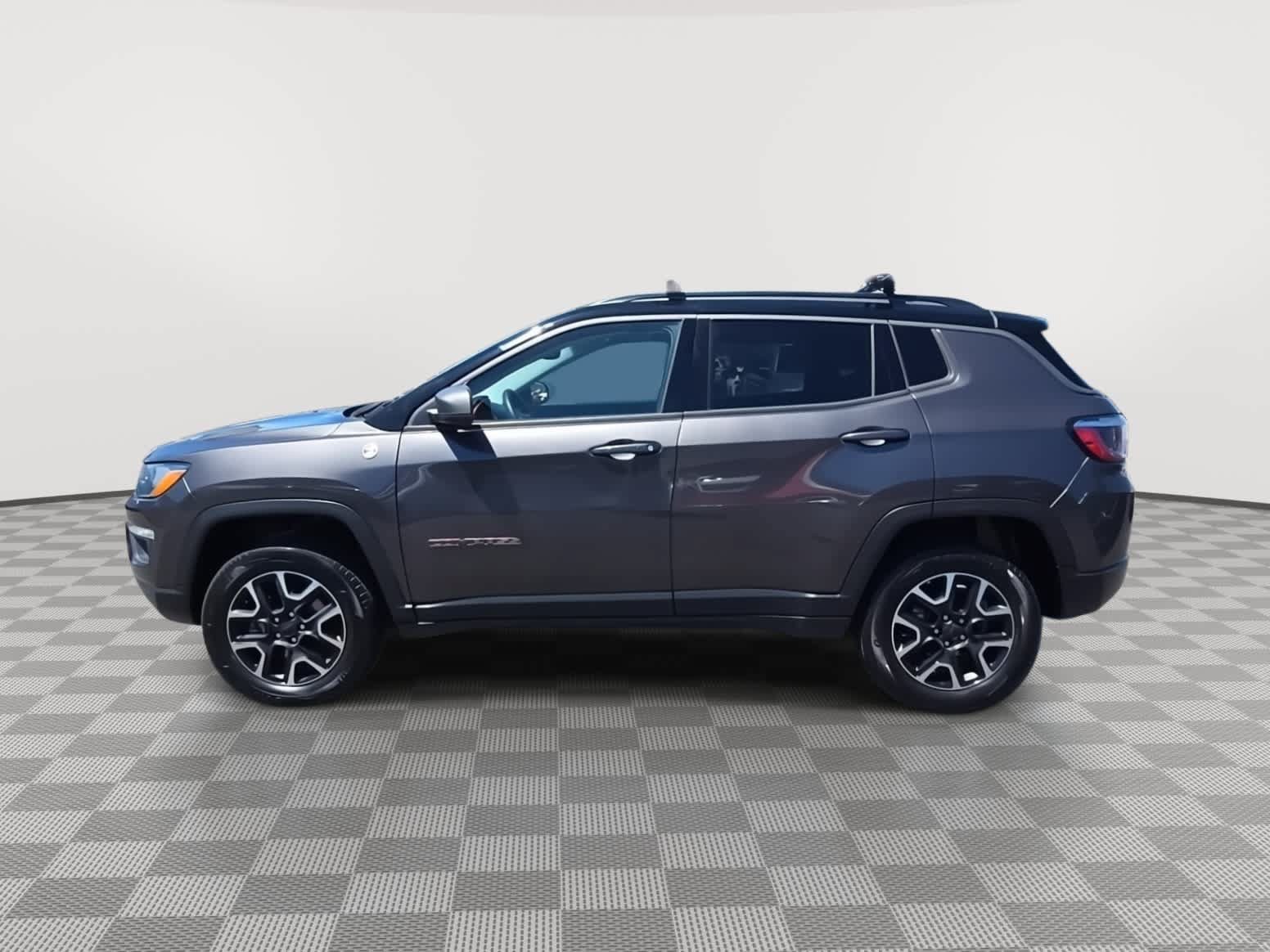Used 2021 Jeep Compass Trailhawk AWD/4WD image 5