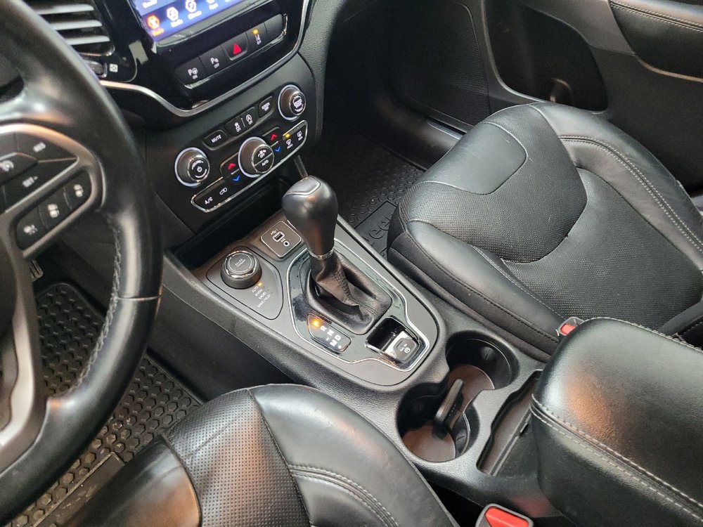 Used 2021 Jeep Cherokee Limited AWD/4WD image 26